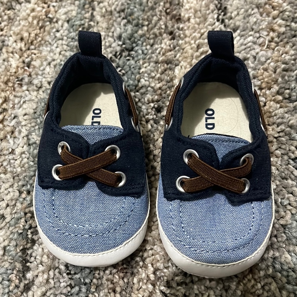 Old Navy (new) 0-3 M